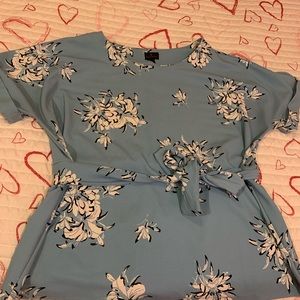 Bundle of 5 Business casual tops